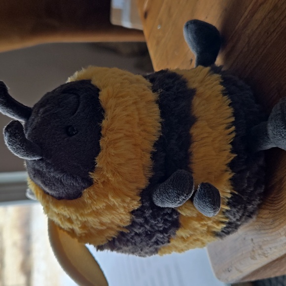 Jellycat Albee Bee 🐝 6.3x4.3x4.7" Soft & Plush NWT - Picture 8 of 10